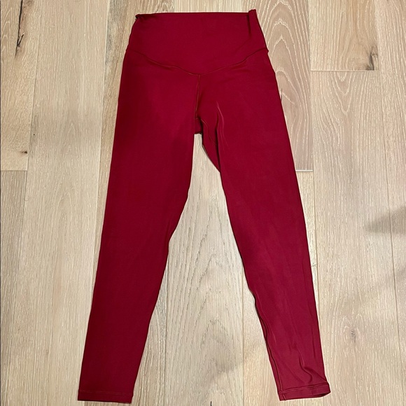 Aerie Chill Play Move yoga pant | Size: Medium | Colour: Red | Never worn - Picture 2 of 4